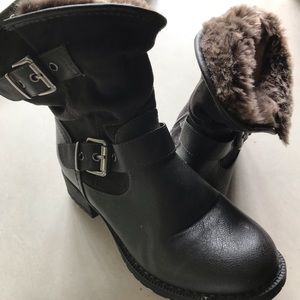 Women’s boots